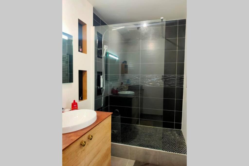 Logement Entier+ Jardin Prive Et Parking 2Places روان المظهر الخارجي الصورة